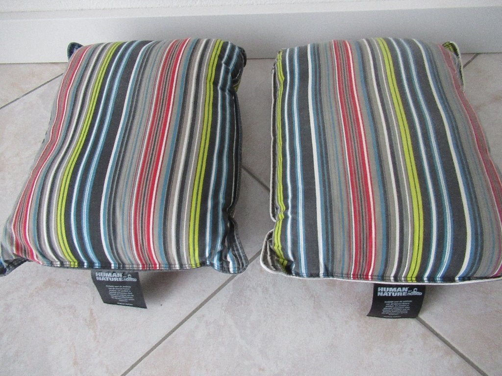 kussentjes ( kamperen / voor in de auto ), Caravans en Kamperen, Ophalen of Verzenden, Zo goed als nieuw, Campingkast