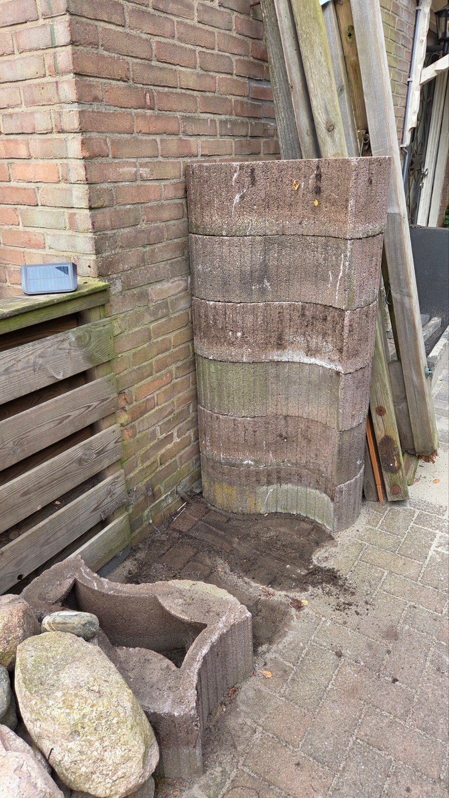 9 stuks maxiflor betonnen bloembakken gratis, Tuin en Terras, Ophalen, Rond, Minder dan 30 cm