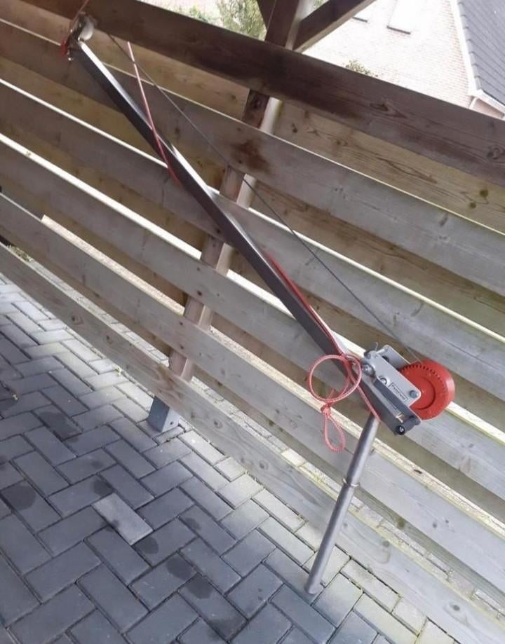 David voor boot lier 2 versnellingen
Giek 180 cm staander70, Tuin en Terras, Heggenscharen, Ophalen, Benzine