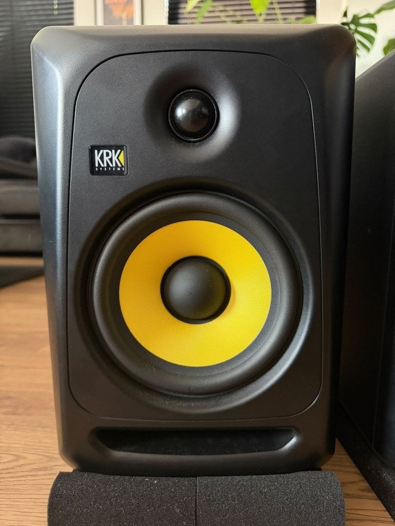 Foto 5 van KRK Classic 7 set + monpads + kabels