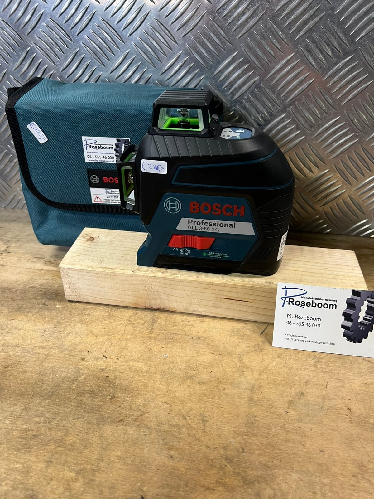 Blauwe Bosch 3d lijnlaser type GLL3-80XG showmodel nieuw, Bosch, Afstand, Www.bosch.com, Nieuw