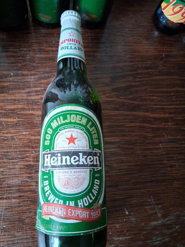 Grote collectie Heineken bierflessen (leeg en vol), Verzamelen, Biermerken, Ophalen, Gebruikt, Flesje(s), Heineken