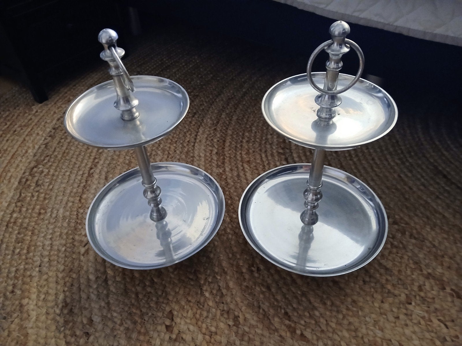 2 leuke etageres, Ophalen