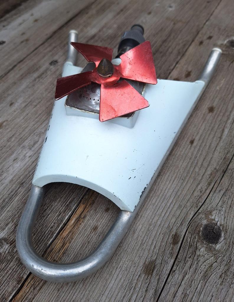 Vintage gazonsproeier/sprinkler. Merk Melnor, USA made., Ophalen of Verzenden