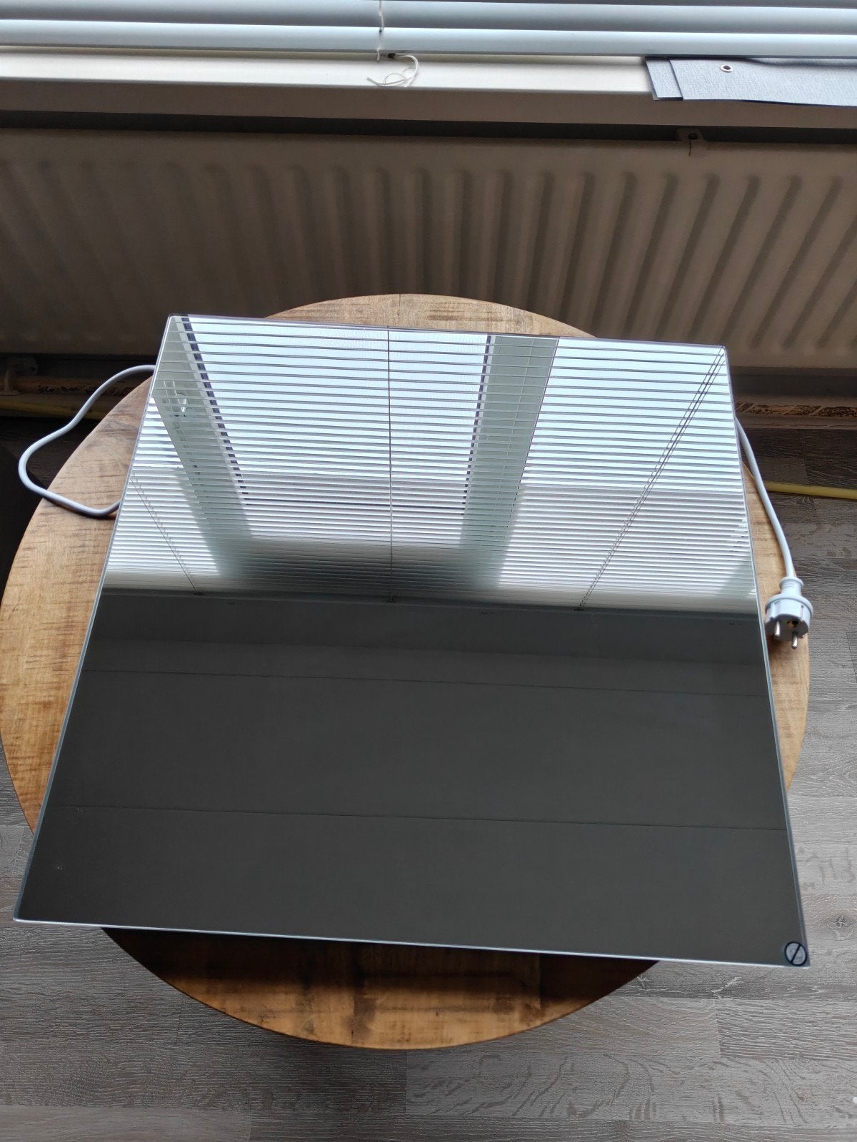 Spiegel met infrarood paneel 320 watt 60 bij 60 cm, Ophalen, 30 tot 80 cm, Overige typen, Zo goed als nieuw