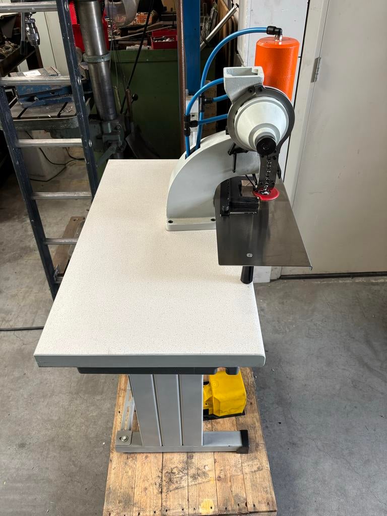 Jopevi Automatische Zeilringenpers Pneumatisch 8mm, Ophalen, Zo goed als nieuw, 1200 watt of meer, 70 mm of meer