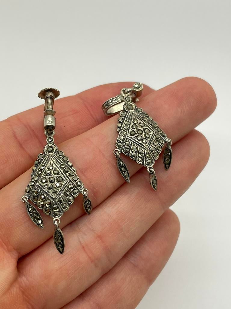 D921 Prachtige vintage zilveren markasiet oorbellen, Ophalen of Verzenden, Zilver, Oorbellen, Met edelsteen