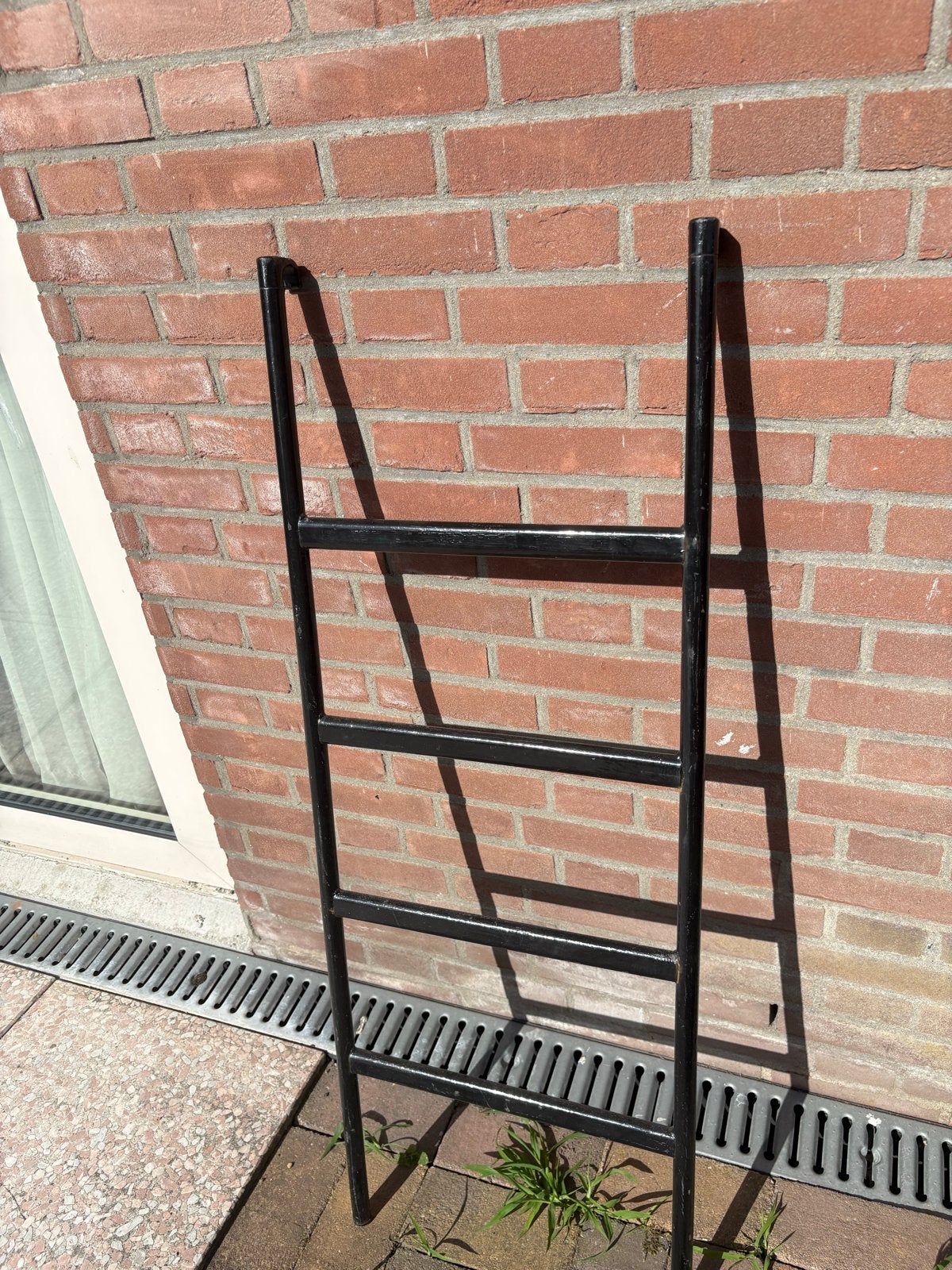 Zwarte metalen ladder, 2 tot 4 meter, Ophalen, Gebruikt, Ladder, 2 tot 4 meter