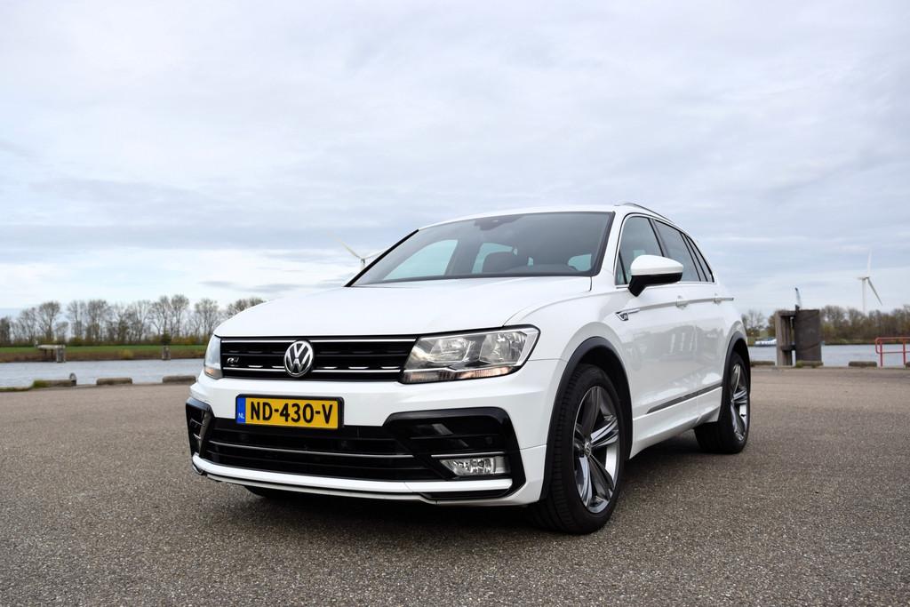 Volkswagen Tiguan 1.4 TSI R-LINE PANO/VIRTUAL (bj 2017), Auto's, Volkswagen, Voorwielaandrijving, 125 pk, Gebruikt, Euro 6