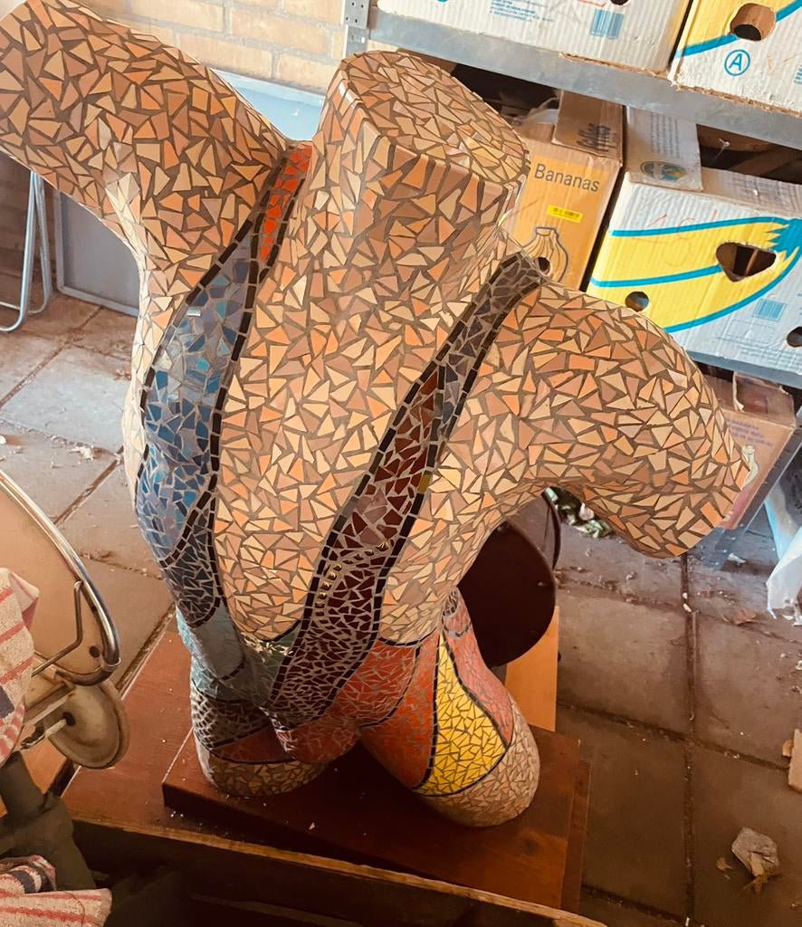 Mozaieke beeld mannen torso op houten sokkel, Ophalen, Zo goed als nieuw, Mens