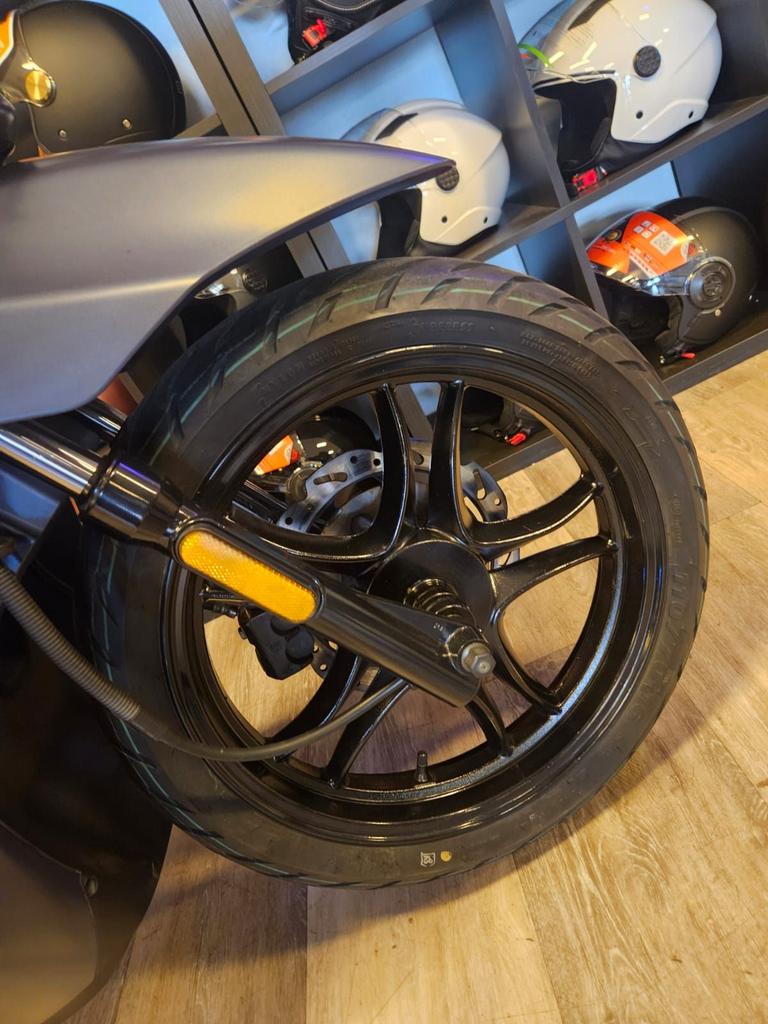 SYM SYMPHONY ST BROMSCOOTER, Fietsen en Brommers