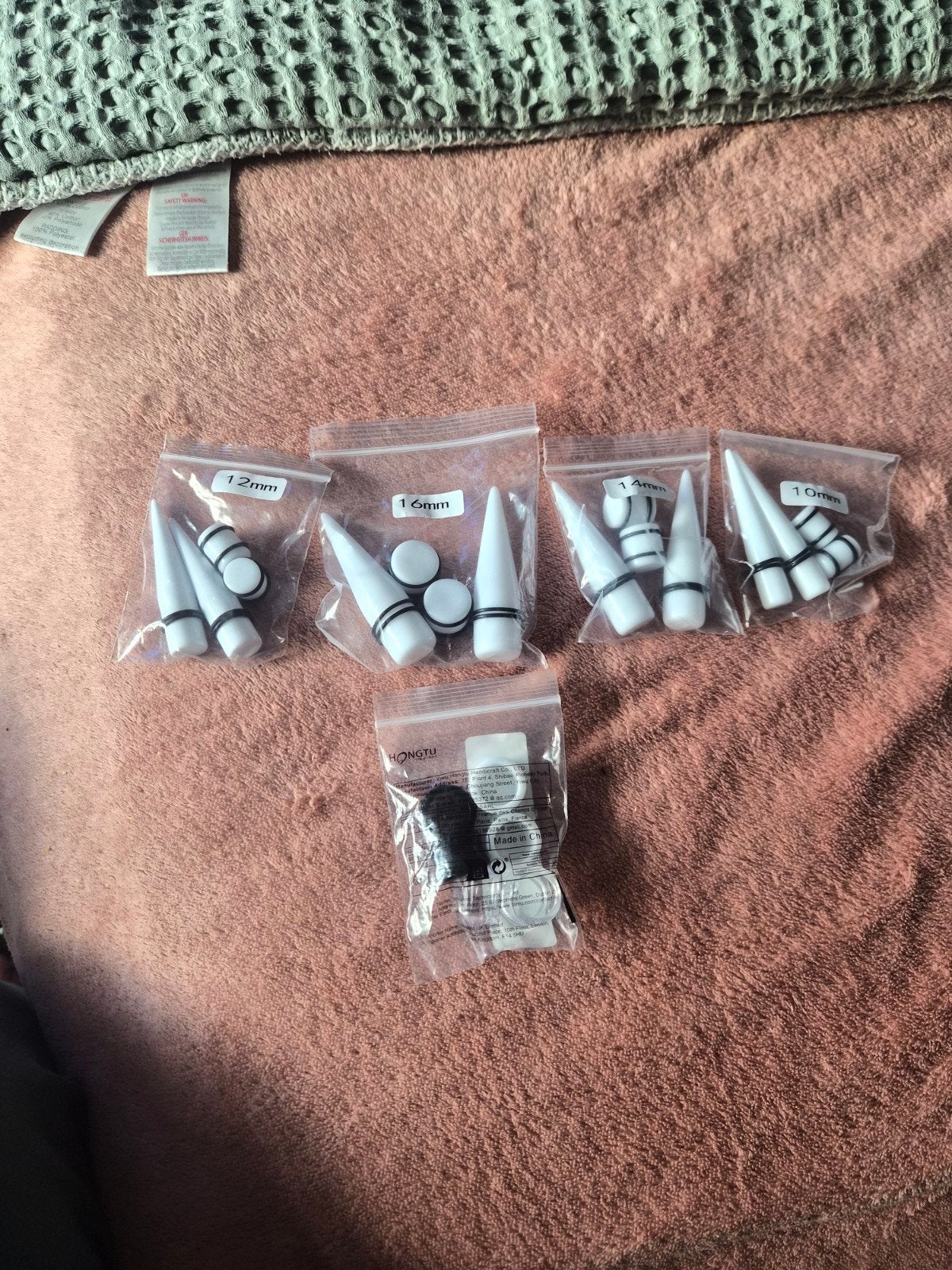 Piercing set: Tapers en tunnels (10mm, 12mm, 14mm, 16mm), Ophalen of Verzenden, Nieuw, Overige materialen, Oor- of Traguspiercing
