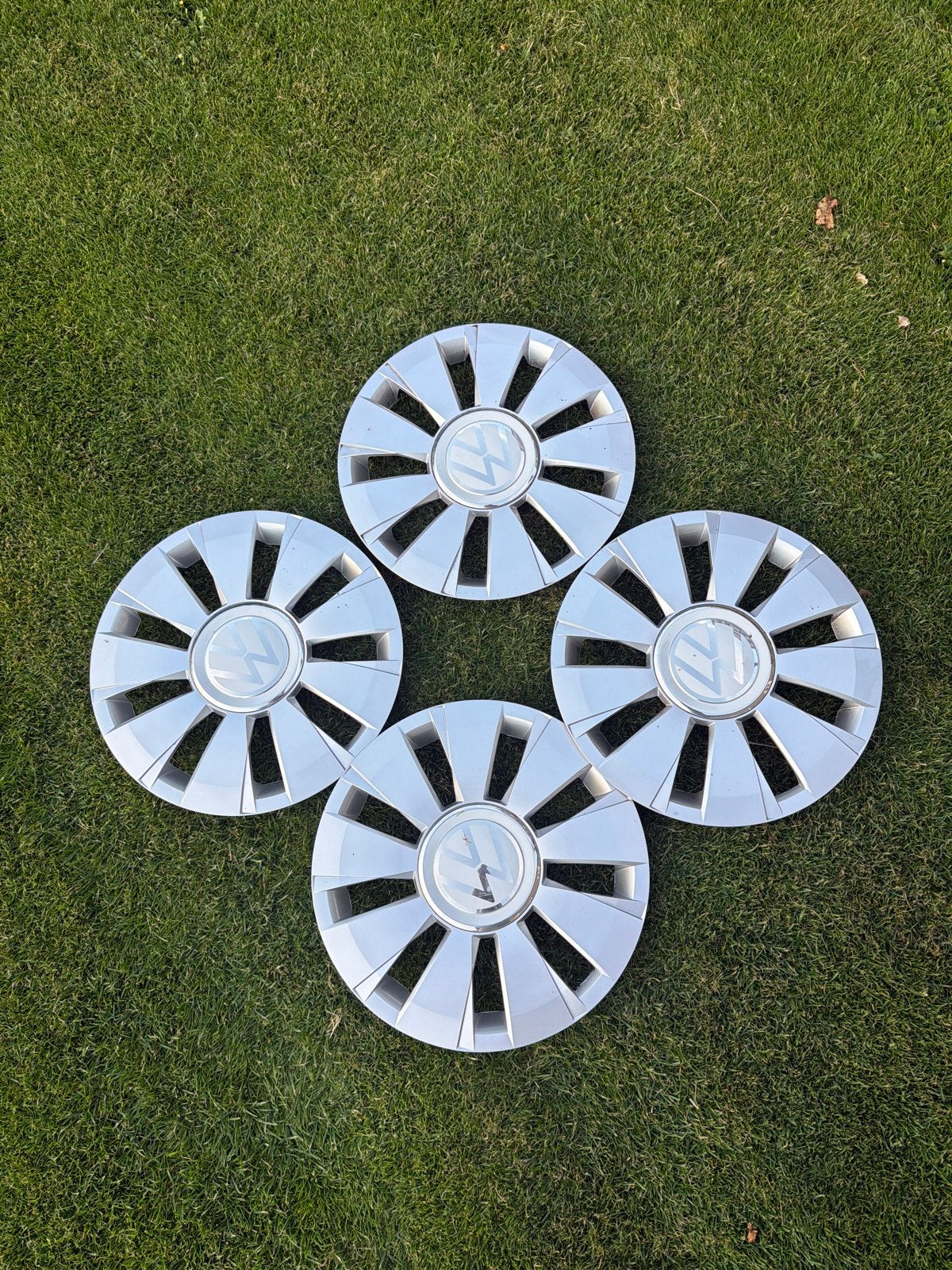 Volkswagen Up! wieldoppen (14 inch) / 4 stuks, Ophalen, Zo goed als nieuw