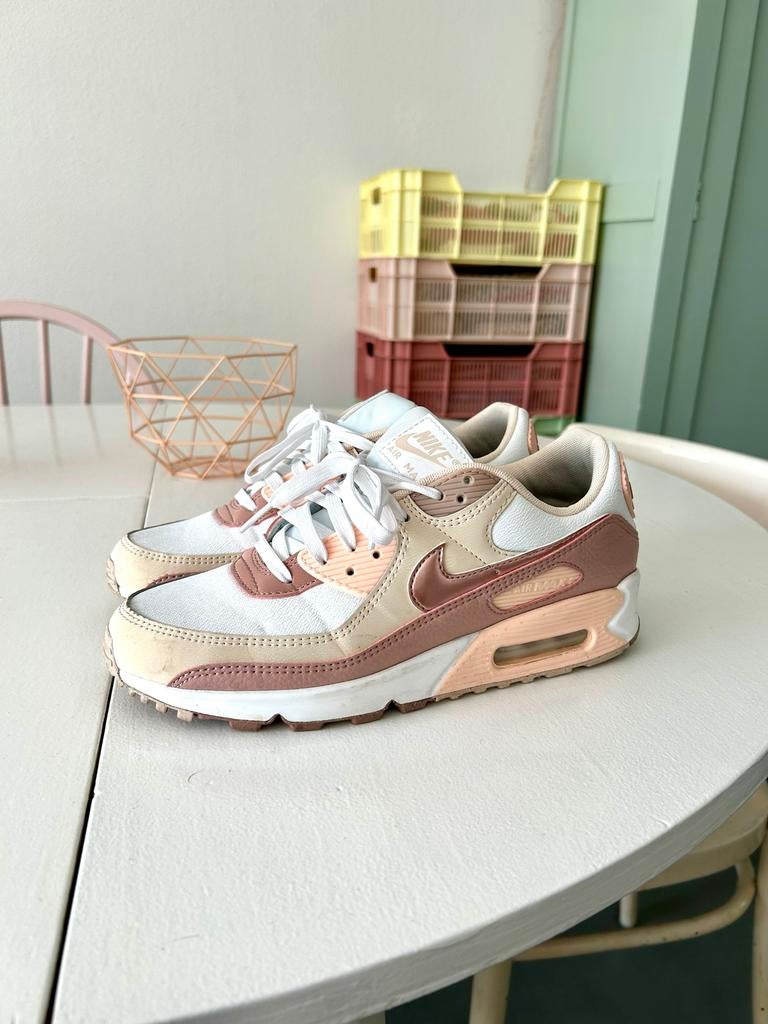 Nike Air Max sneakers maat 41 - Zo goed als nieuw, Ophalen of Verzenden, Zo goed als nieuw, Overige kleuren, Sneakers of Gympen