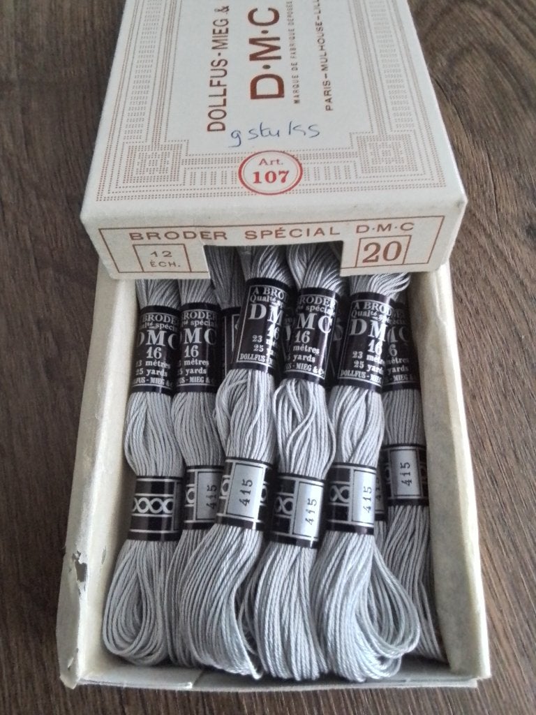 9 stuks broder nr 16, kleurnummer 415, Ophalen of Verzenden, Zo goed als nieuw, Handborduren, Borduurgaren of Zijde