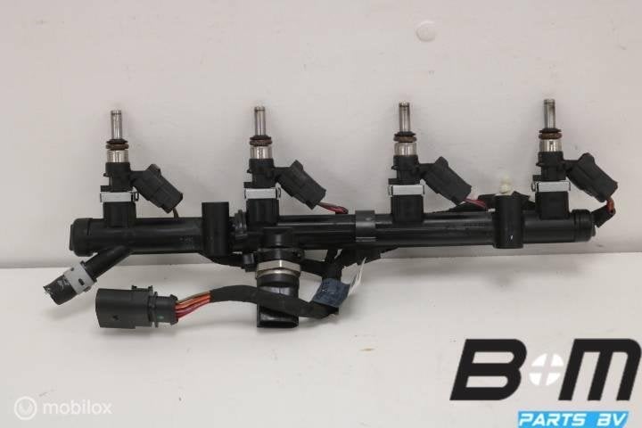 Brandstofrail Audi A3 8V 2.0 TSI CJX 06K133681C, Gebruikt