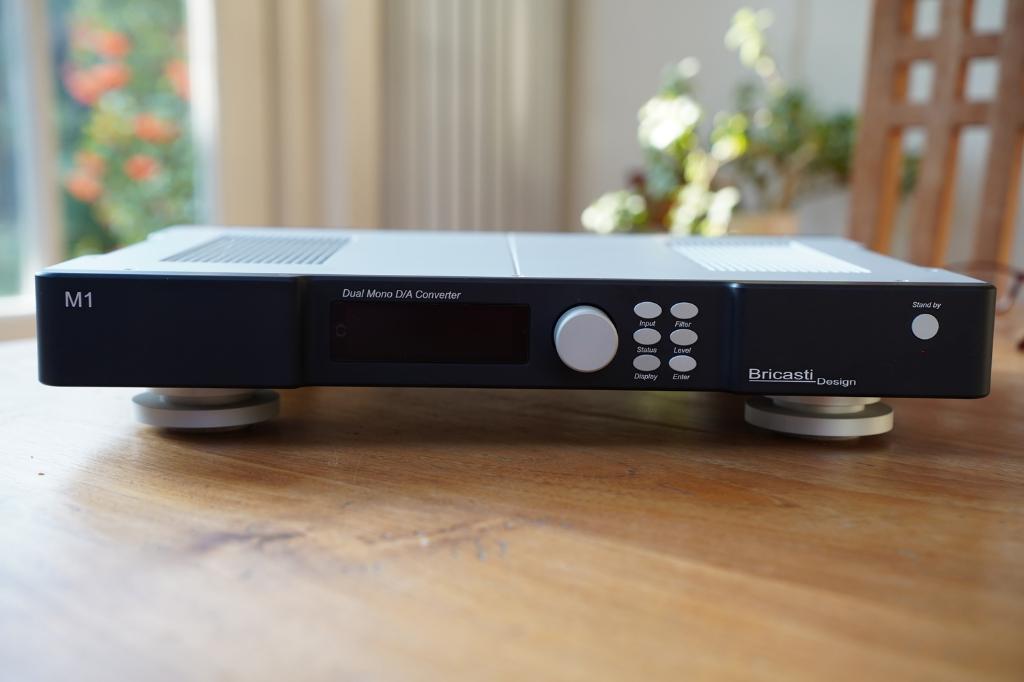Bricasti Design M1 SE incl. MDx-board en netwerkboard, Audio, Tv en Foto, Converters, Ophalen of Verzenden, Zo goed als nieuw