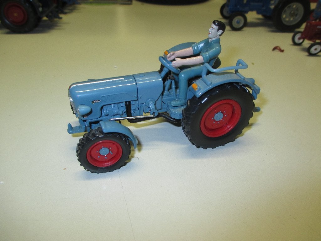 Eicher modeltrekker Siku, Hobby en Vrije tijd, Ophalen, Zo goed als nieuw, Tractor of Landbouw, SIKU
