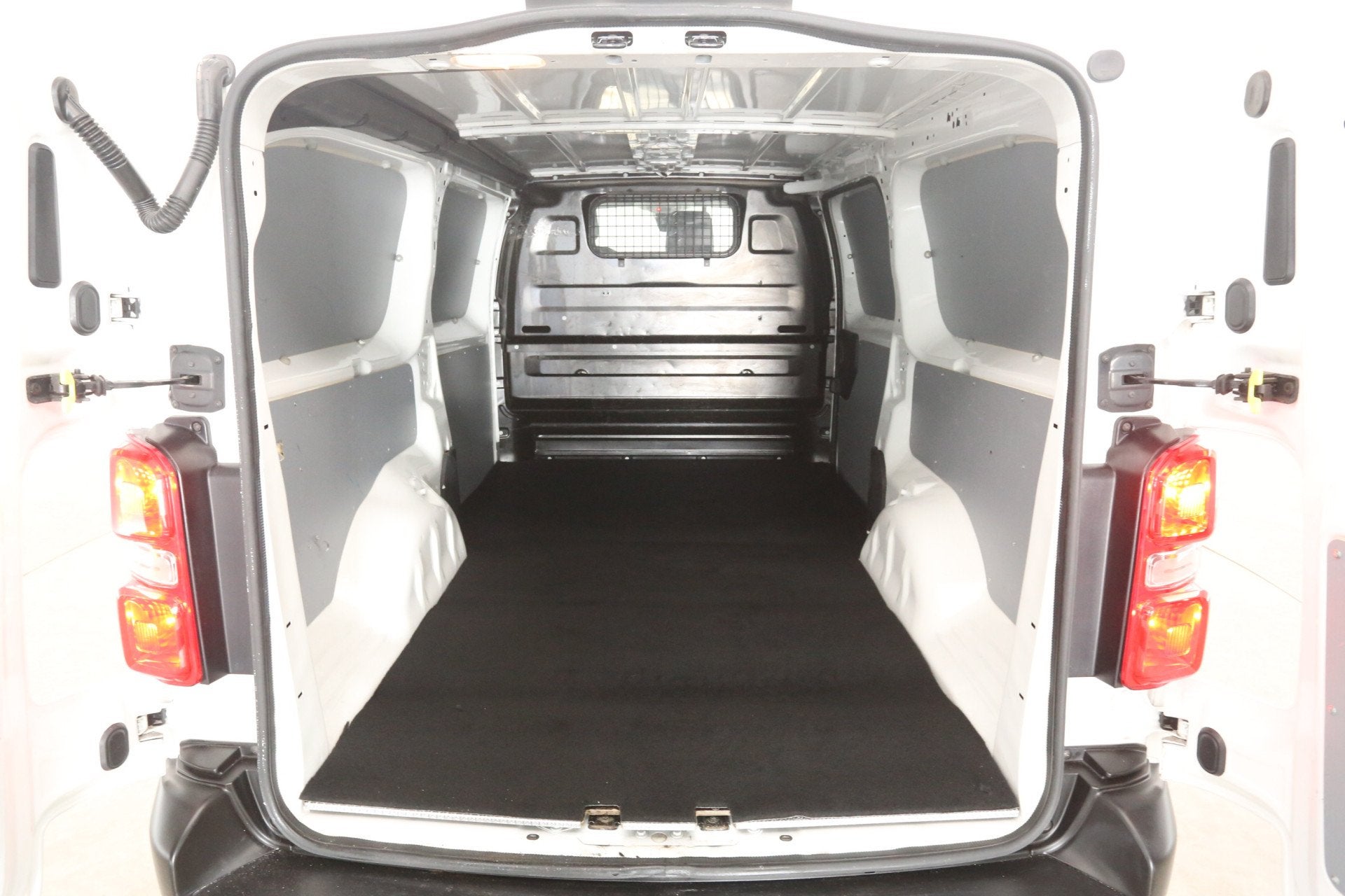 Peugeot Expert BlueHDI L3H1 | Airco | Cruise | 3 Zits | Trek, Auto's, Voorwielaandrijving, 15 km/l, Gebruikt, Euro 6