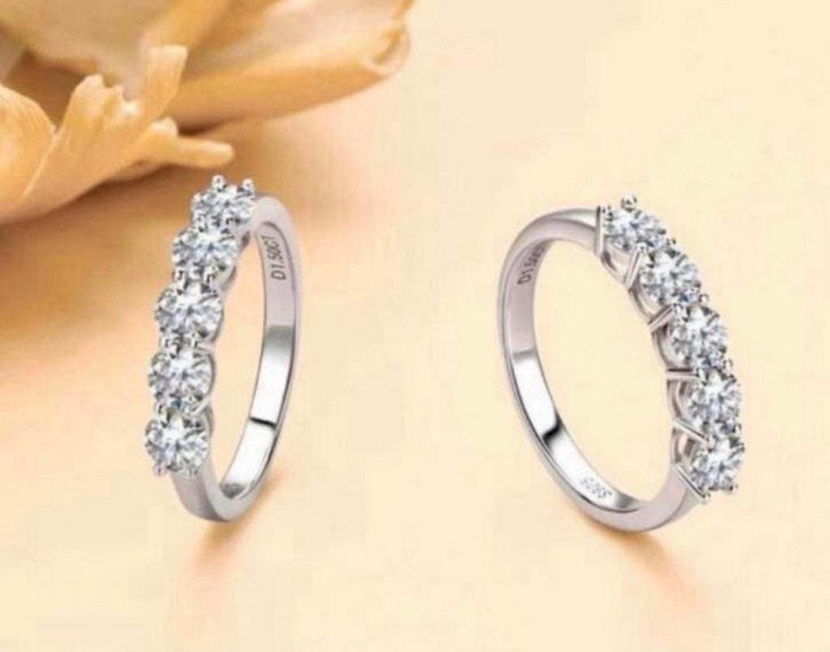 Prachtige zilveren ringen Moissanite, Sieraden, Tassen en Uiterlijk, 20 of groter, Nieuw, Ophalen of Verzenden, Dame