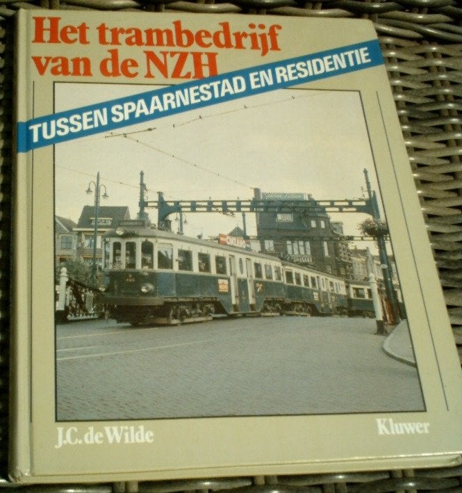 Het trambedrijf van de NZH. J.C. de Wilde.ISBN 9020117548., Boeken, Ophalen of Verzenden, Zo goed als nieuw