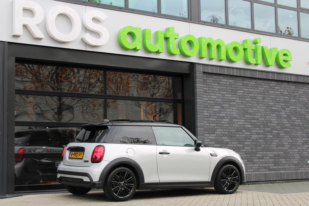 MINI Mini 1.5 Cooper Camden Plus Edition | NAP | PANO | HUD, Auto's, Mini, 136 pk, Gebruikt, 4 stoelen, 49 €/maand