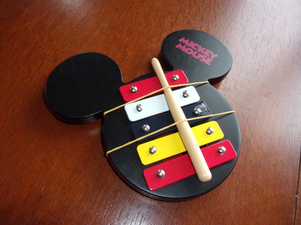 Houten XYLOFOON "MICKEY MOUSE" met Metalen Klankbord, Ophalen of Verzenden, Zo goed als nieuw, Overige typen