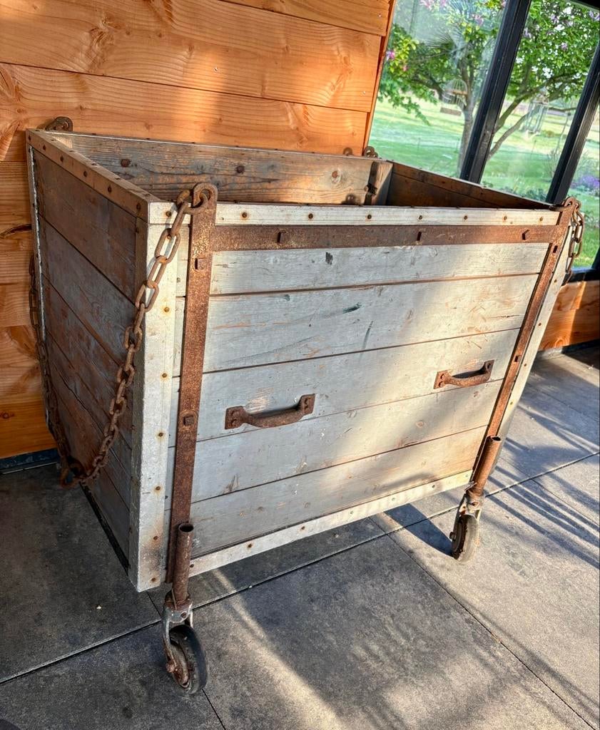 Industriële brocante fabriekskar houtbak houtopslag houtkist, Ophalen