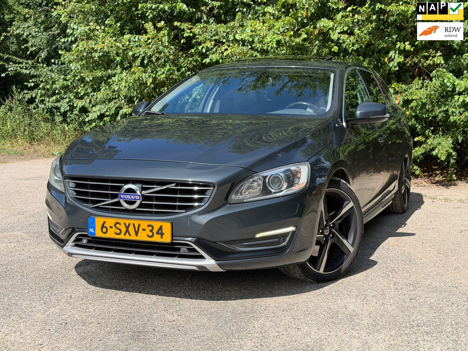 Volvo V60 2.4 D6 AWD Plug-In Hybrid Summum | Cruise control, Auto's, Automaat, Vierwielaandrijving, 11 kWh, Te koop