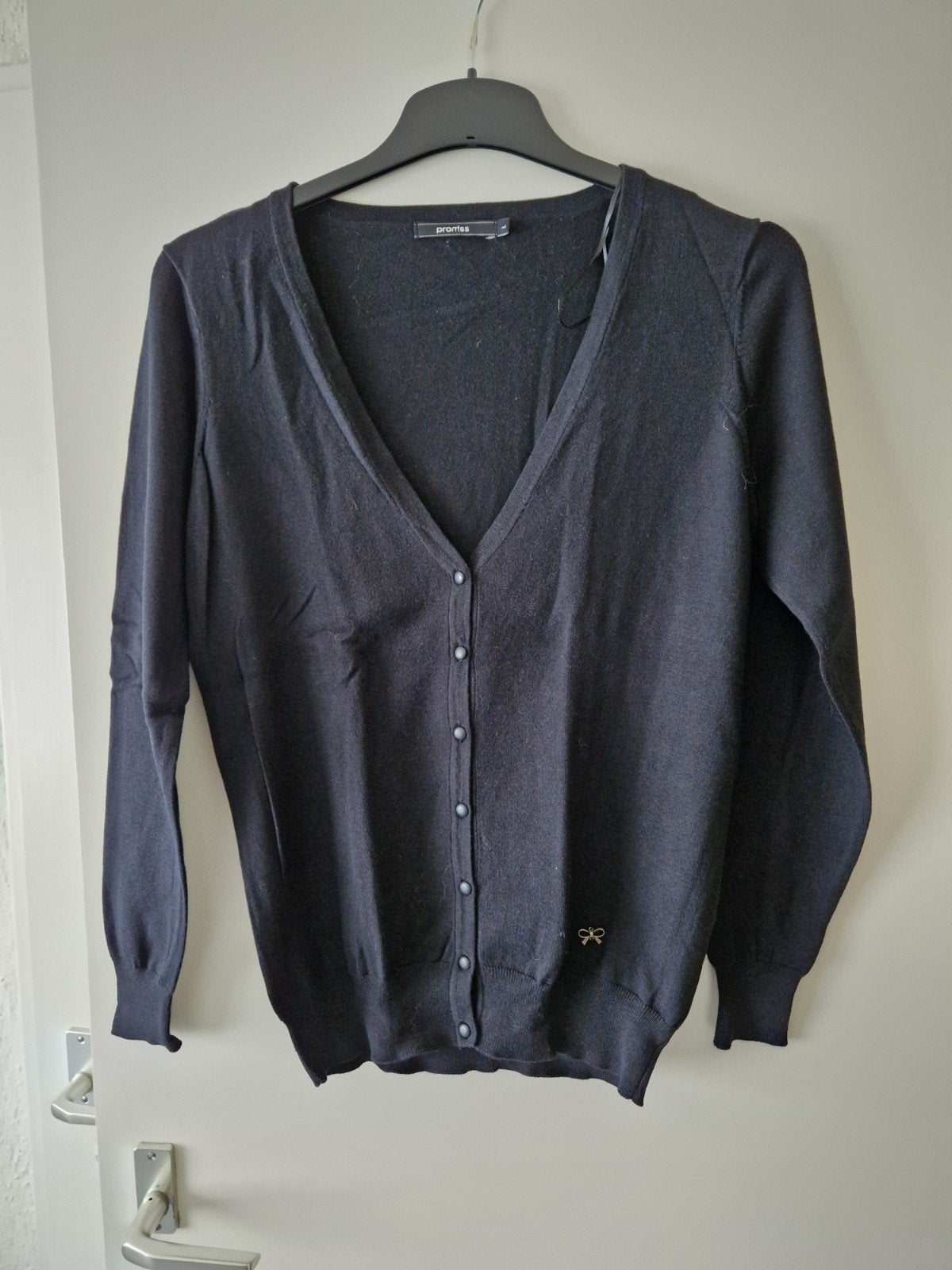 PROMISS ZWART FIJN GEBREID VEST MET KNOOPJES MAAT L, Promiss, Zwart, Maat 42/44 (L), Nieuw