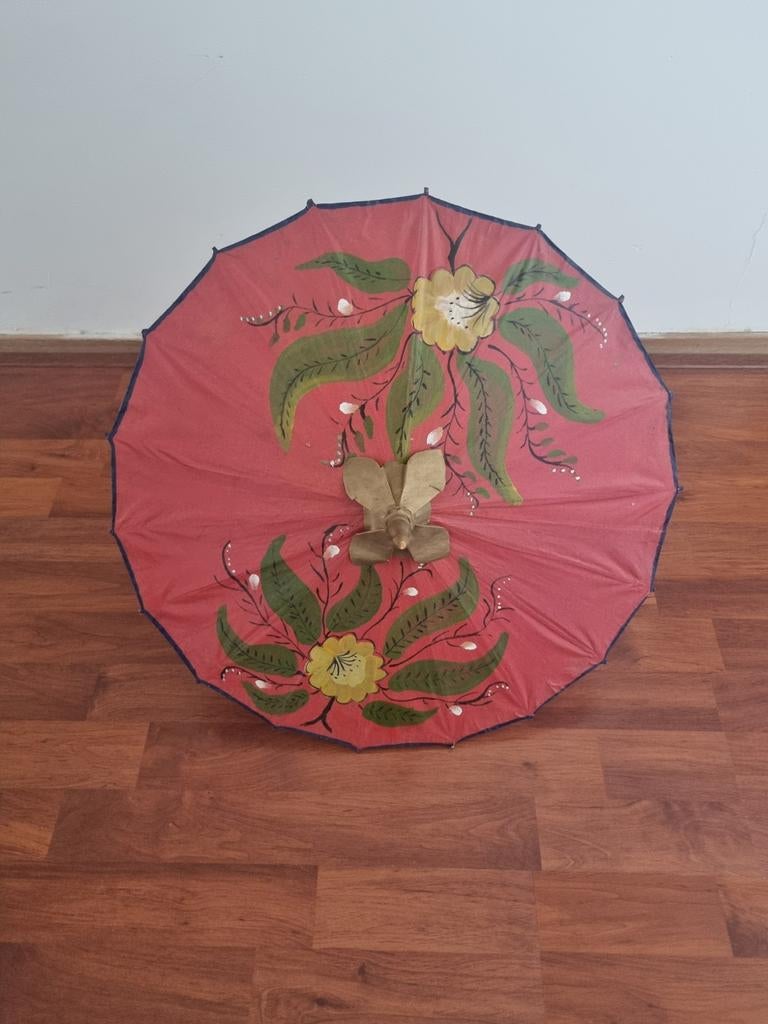 Decoratieve Chinees/Japanse parasol, Ophalen