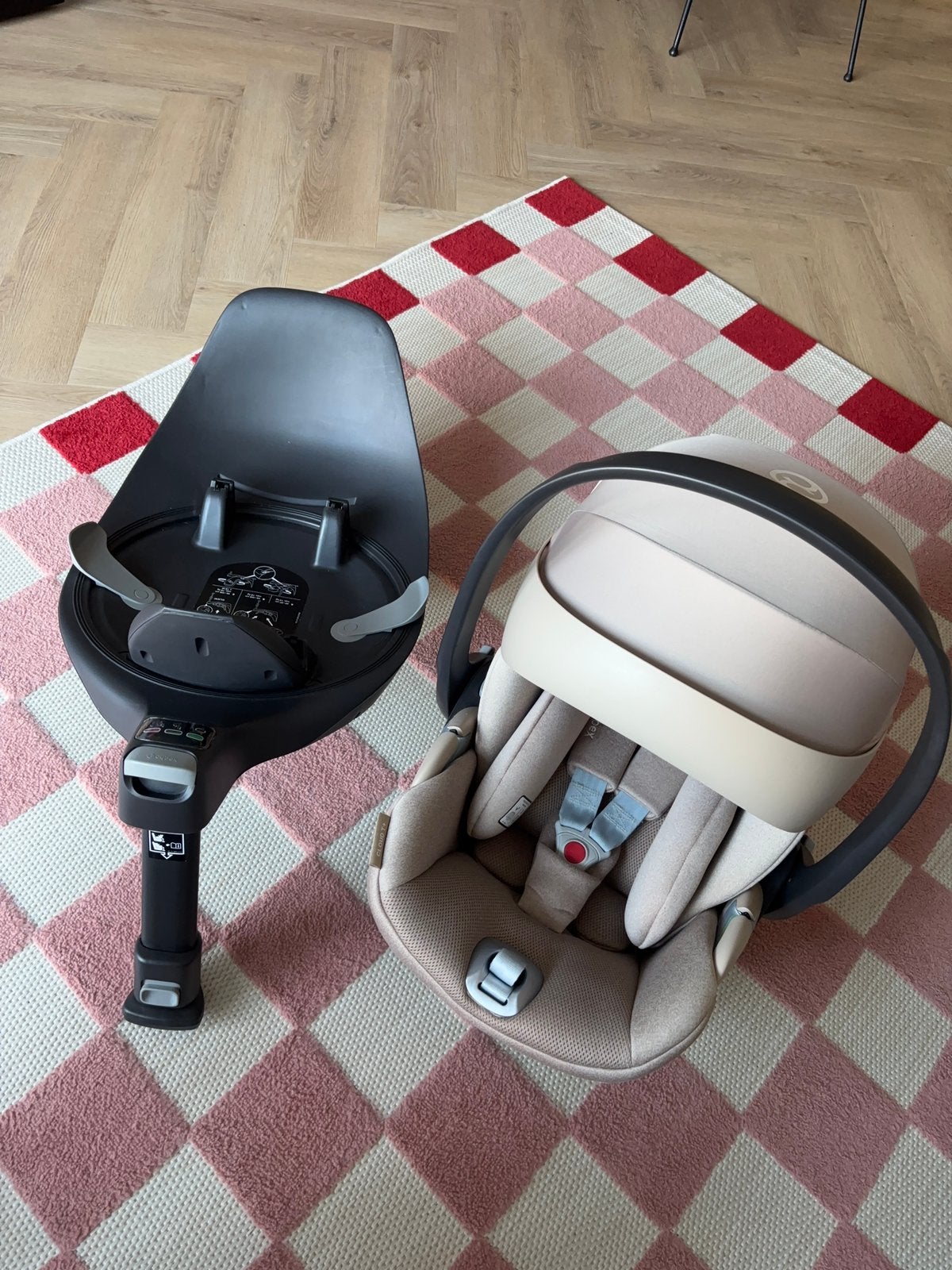 CYBEX Platinum Cloud T i-Size - Cozy Beige (Plus) + Base T, Zo goed als nieuw, Isofix, 0 t/m 13 kg, Ophalen