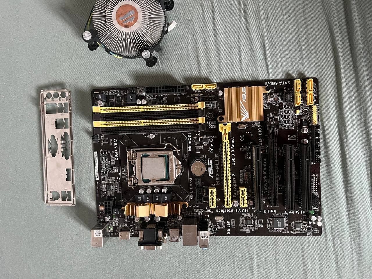 ASUS H87-PLUS Moederbord met Intel Core-ondersteuning, Ophalen of Verzenden, Gebruikt, Intel, DDR3