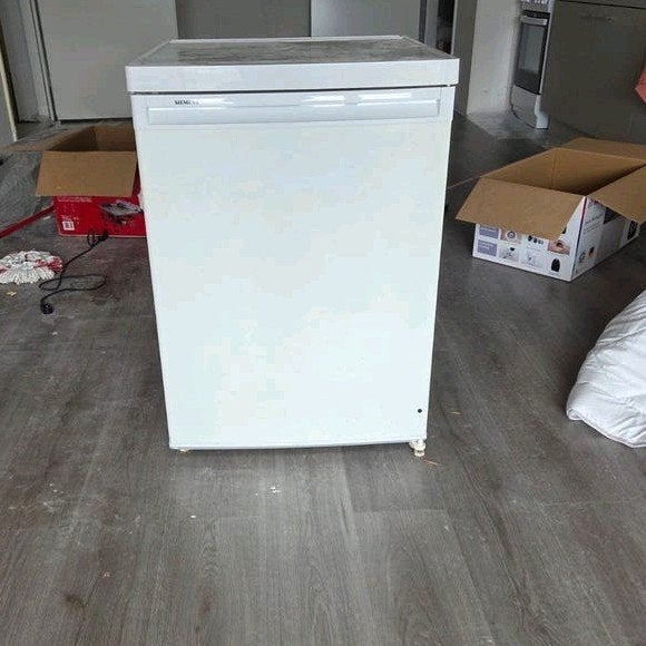 Siemens Koelkast met vriesvak - Werkt perfect!, Witgoed en Apparatuur, Gebruikt, 75 tot 100 liter, 45 tot 60 cm, Met vriesvak