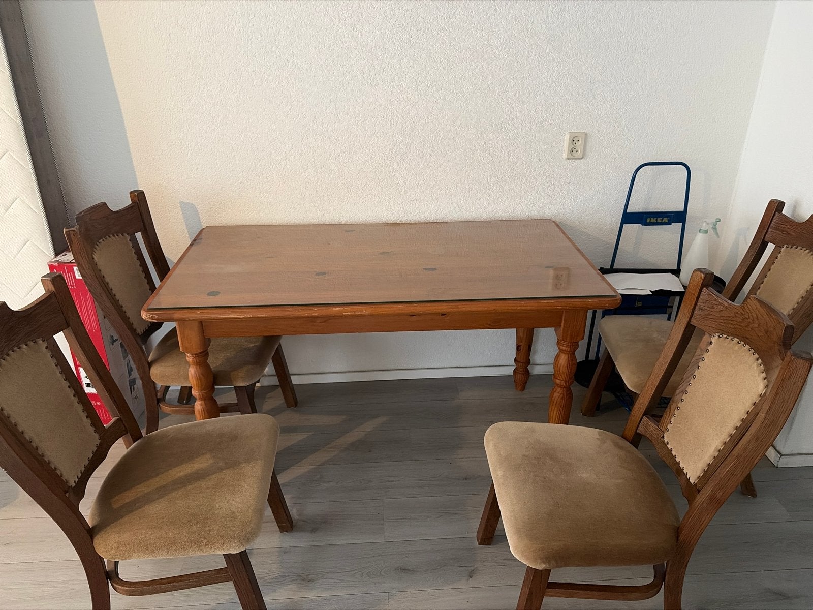 Houten eettafel met 4 stoelen, Huis en Inrichting, Tafels | Eettafels, Ophalen, Gebruikt, 100 tot 150 cm, 50 tot 100 cm