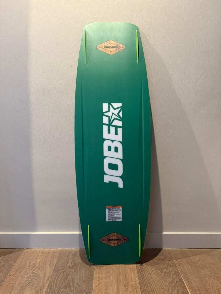 Complete wakeboard set in zeer nette staat (met extra's), Ophalen of Verzenden, Gebruikt, Board en Schoenen