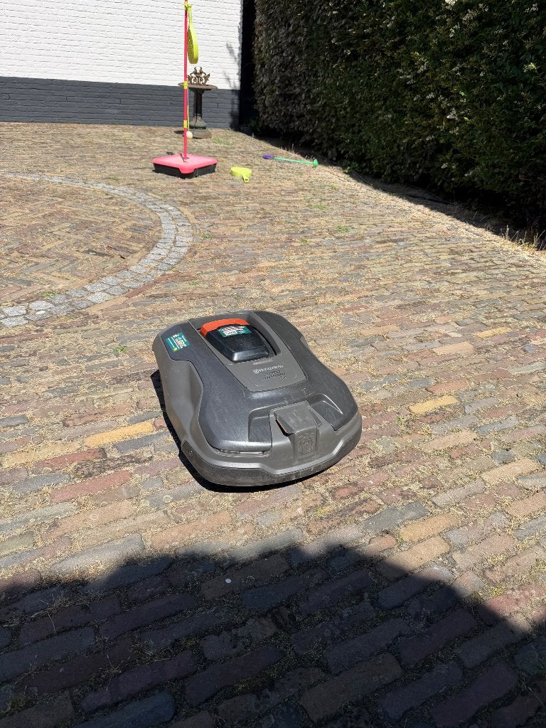 Husqvarna Automower 315x Robotmaaier, Ophalen, Gebruikt, Bestuurbaar via app, 20 tot 25 cm