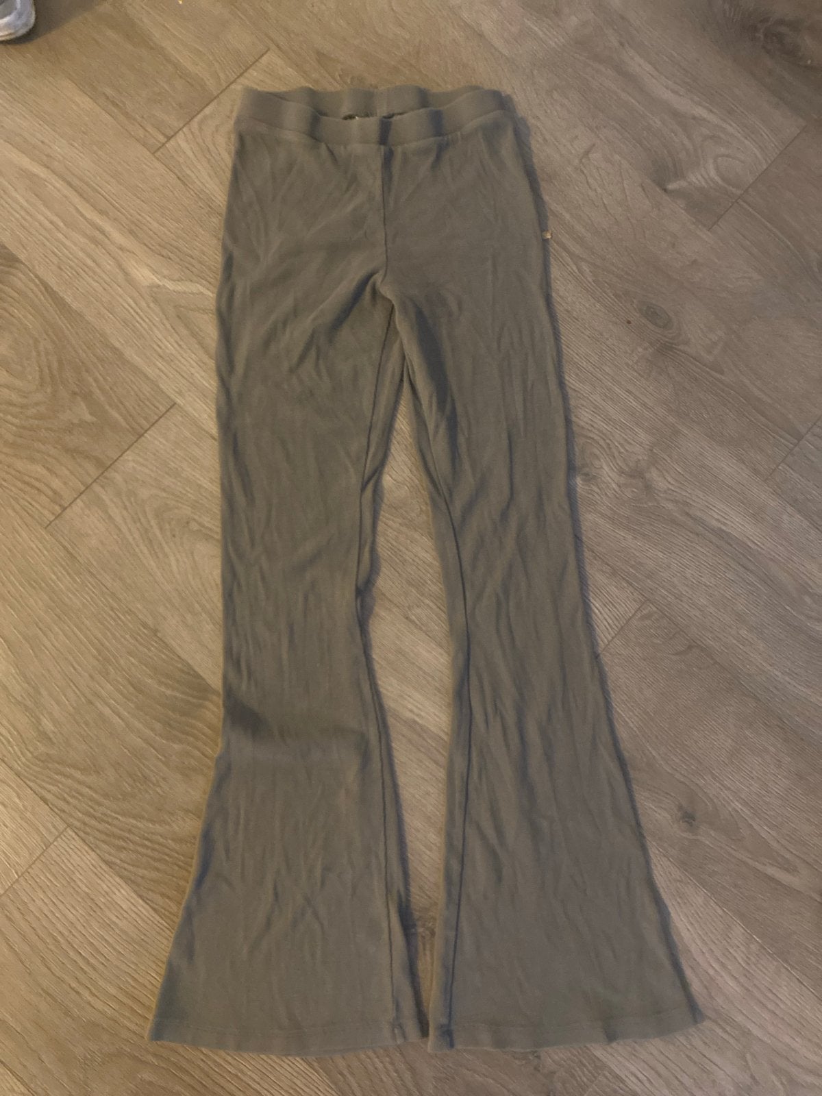 Primark flared broek maat M grijs, Maat 38/40 (M), Ophalen of Verzenden, Gedragen, Grijs