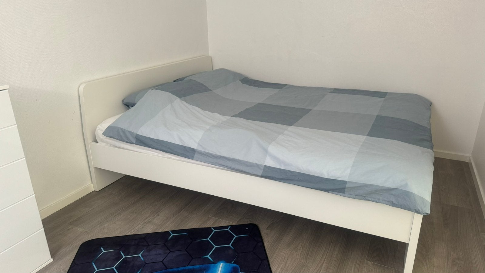 Ikea bed, Ophalen, 85 tot 100 cm, Zo goed als nieuw, Matras