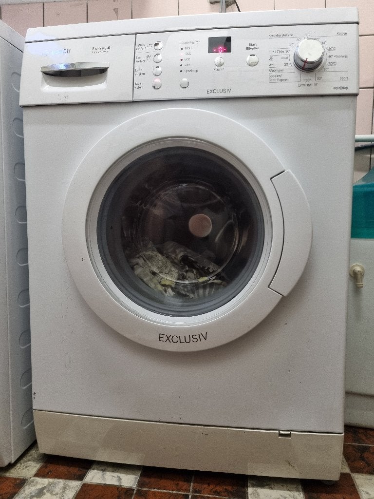 Wasmachine doet het goed, Ophalen, Zo goed als nieuw, 1200 tot 1600 toeren, 85 tot 90 cm