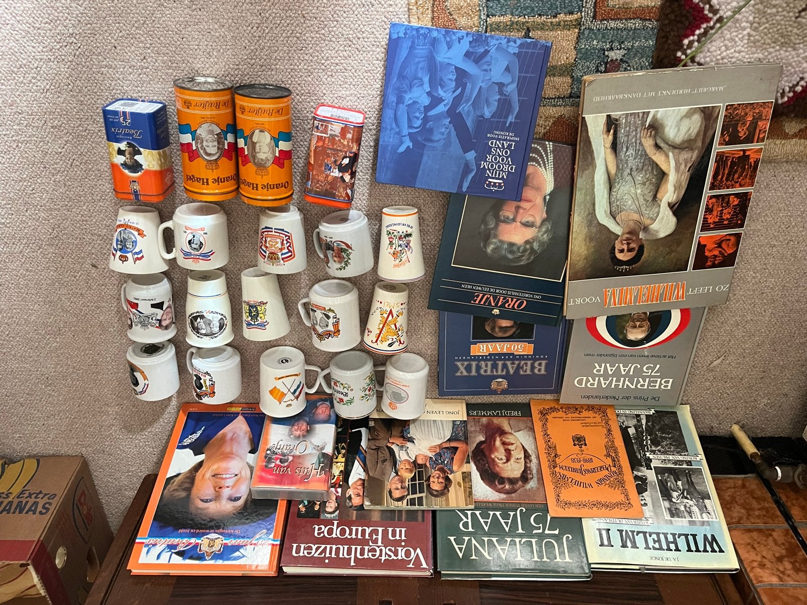 Grote collectie Oranje/Koningshuis boeken en mokken, Ophalen, Gelezen, Politiek