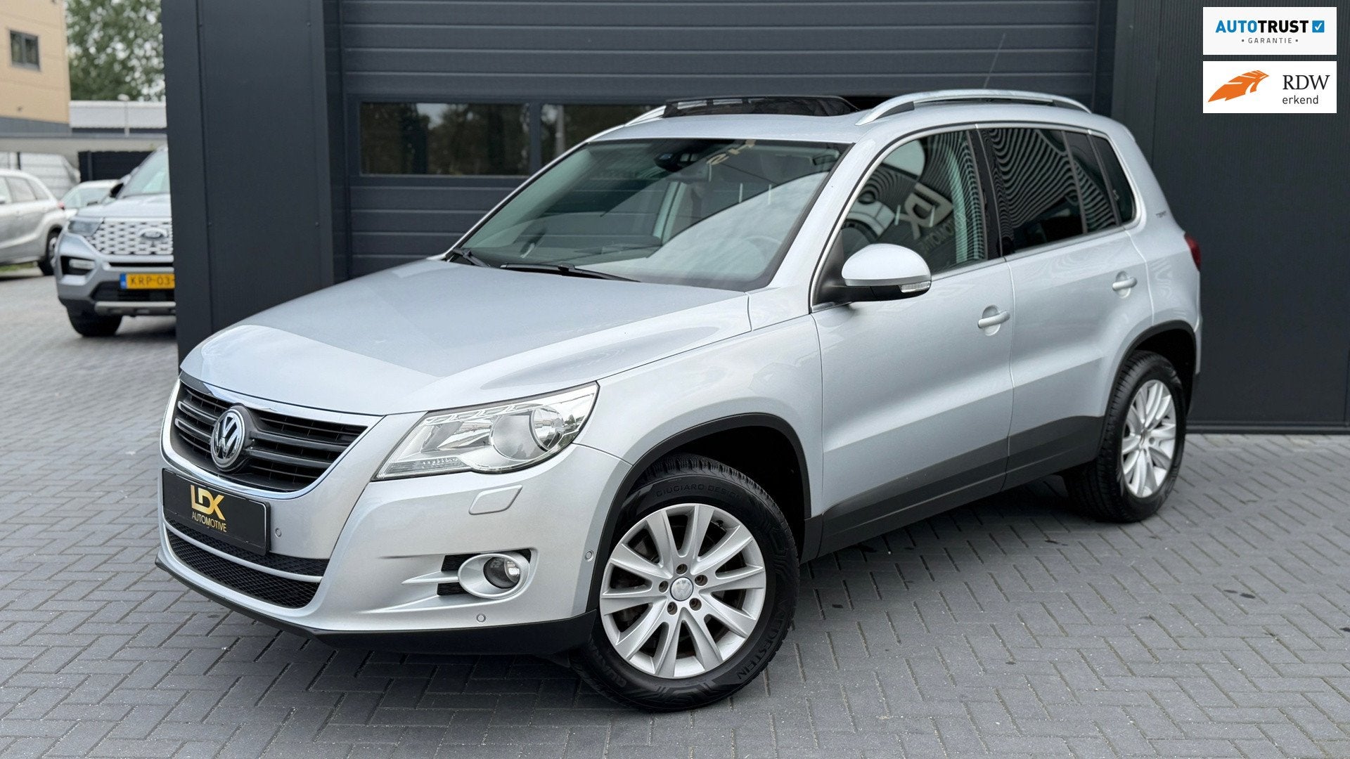 Volkswagen Tiguan 1.4 TSI Sport&Style Pano|Caprlay|Cruise