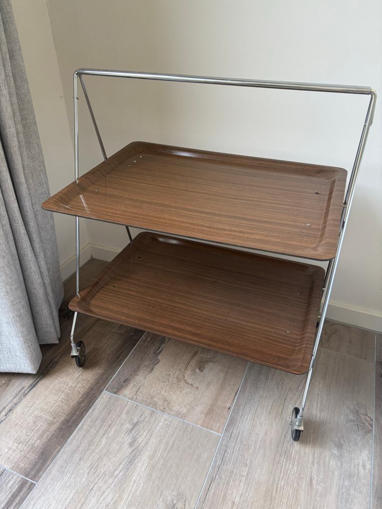 Opgeknapt Serveerwagentje - Functioneel & Design, Ophalen, Gebruikt, Metaal of Aluminium, 75 cm of meer