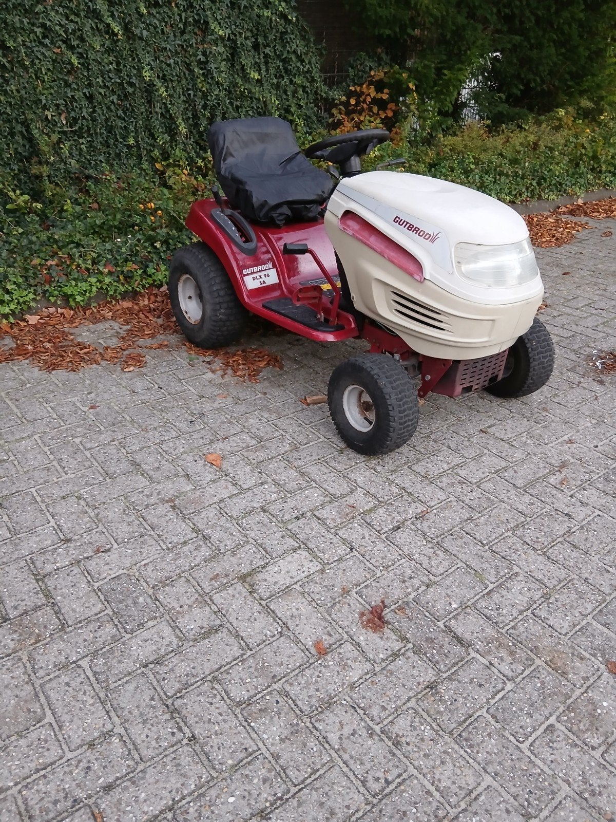 Gutbrod Zitmaaier Tractor (zonder maaidek), Ophalen, Gebruikt, Gutbrod