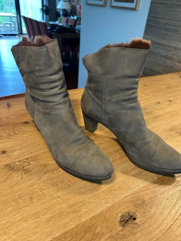Lilian enkellaarsjes met bont, maat 42, Kleding | Dames, Schoenen, Bruin, Lage of Enkellaarzen, Ophalen of Verzenden, Gedragen