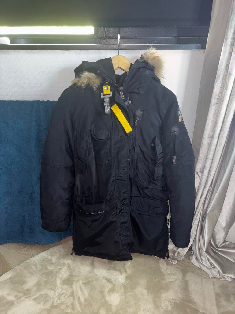 Parajumpers jas met echte bontkraag, Ophalen of Verzenden, Zo goed als nieuw, Maat 46 (S) of kleiner, Zwart