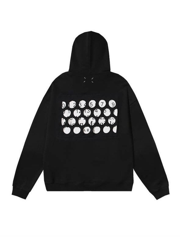Zwarte Maison Margiela Hoodie met Nummersprint, Ophalen of Verzenden, Zo goed als nieuw, Overige maten, Zwart