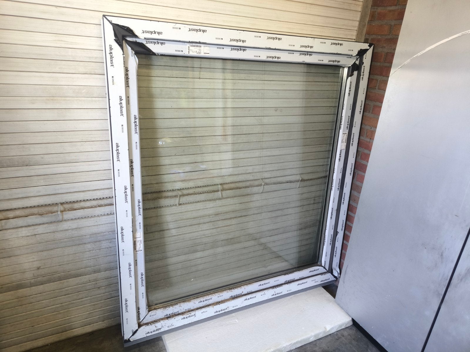 Aluplast Kunststof Kozijn HR++ Glas Antraciet/Wit 130x142cm, Ophalen, Nieuw, Gevelraam of Ruit