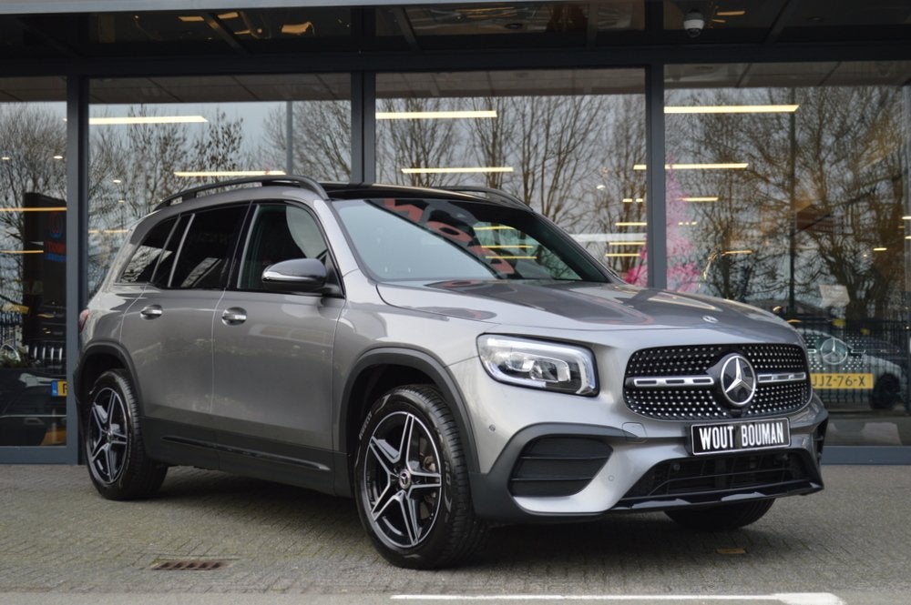 Mercedes-Benz GLB 200 AMG Led Panorama Widescreen Sfeer Came, Auto's, Mercedes-Benz, Automatische klimaatregeling, 4 cilinders
