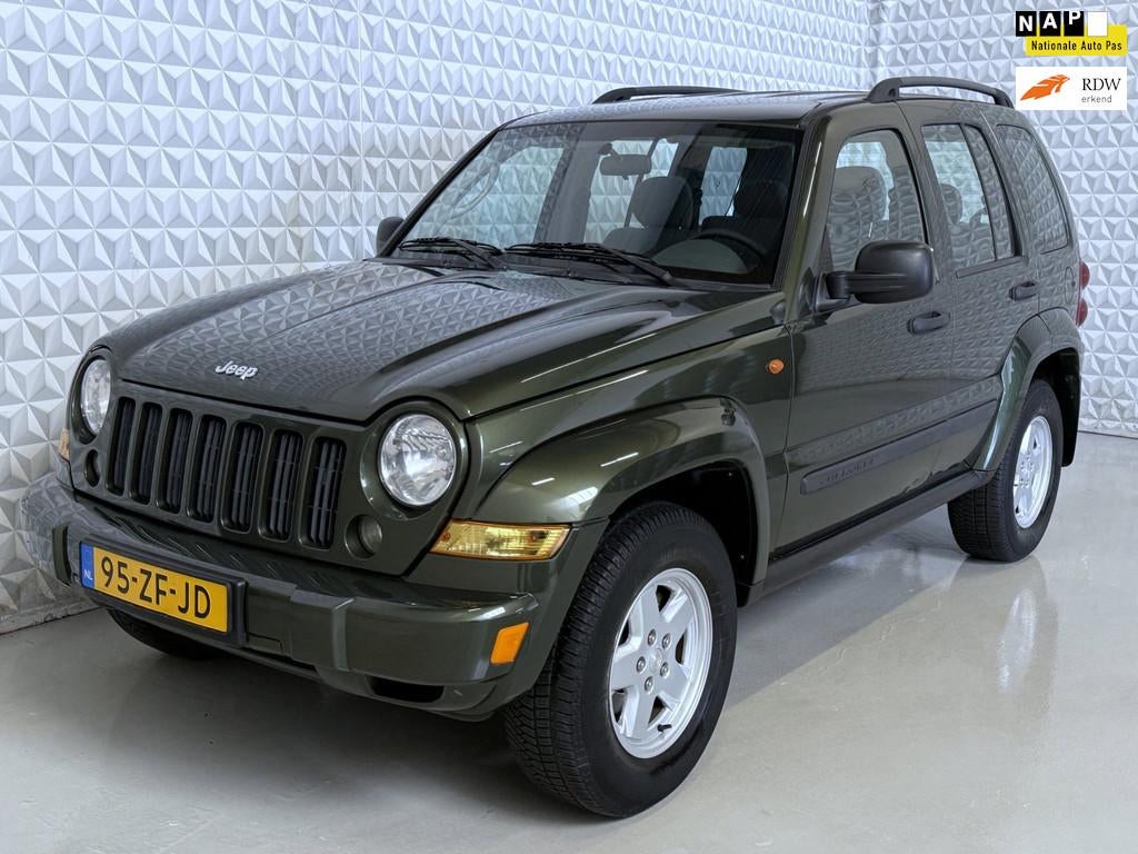 Jeep Cherokee 3.7 V6 Sport 4X4 AUTOMAAT / 165.000km (2008), Auto's, Jeep, Automaat, Gebruikt, 3360 kg, Origineel Nederlands